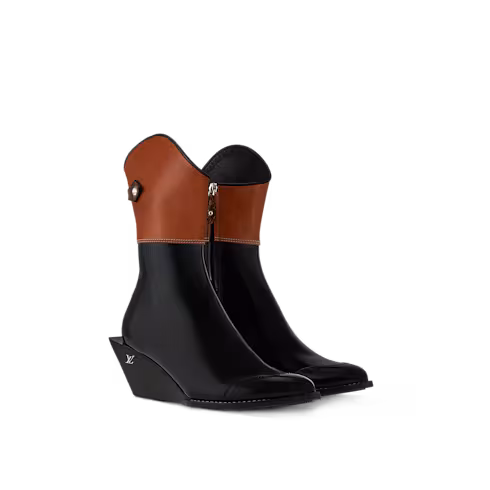 Edge Wedge Ankle Boot