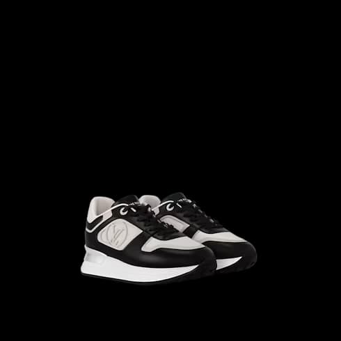 Neo Run Away Sneaker