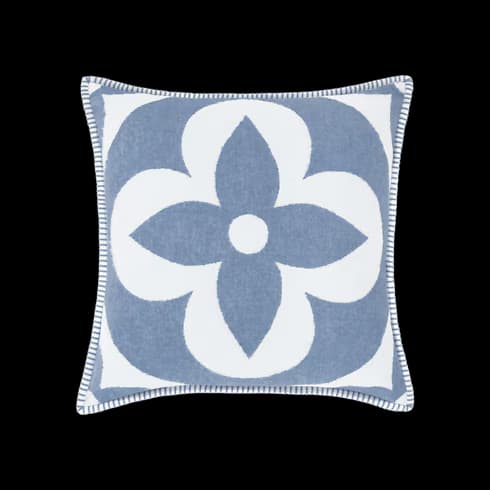 Lv Medallion Cushion S00